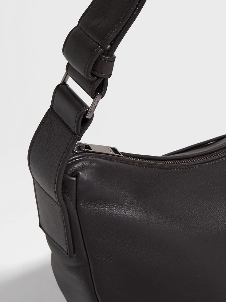 Dunkelbraune SECONDSKIN Hobo Panorama Micro Bag Dunkelbraune SECONDSKIN Hobo Panorama Micro Bag