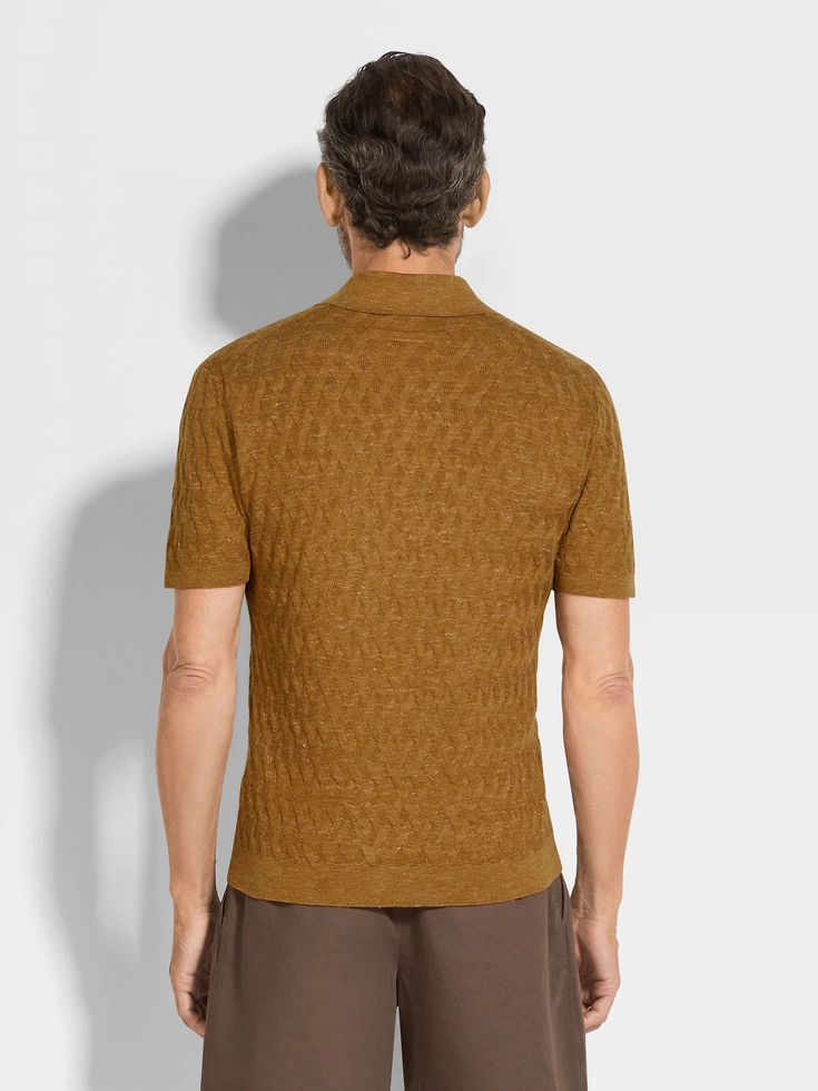Ockerfarbenes Mélange-Poloshirt aus Seide, Kaschmir und Leinen Ockerfarbenes Mélange-Poloshirt aus Seide, Kaschmir und Leinen